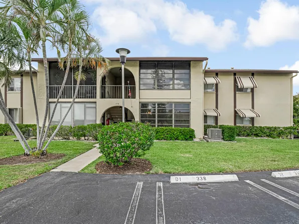 338 Pine Ridge Circle #D-1, Greenacres, FL 33463