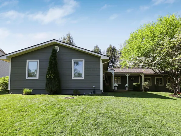 49 Alberry Dr, Granville, OH 43023