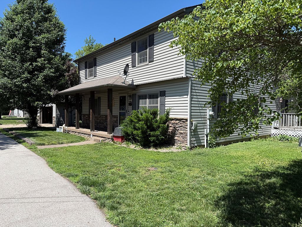 101 Railroad St - Property Image