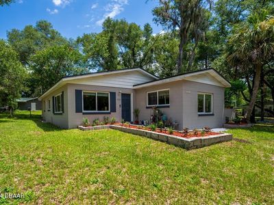 1123 W Winnemissett Ave, Deland, FL, 32720