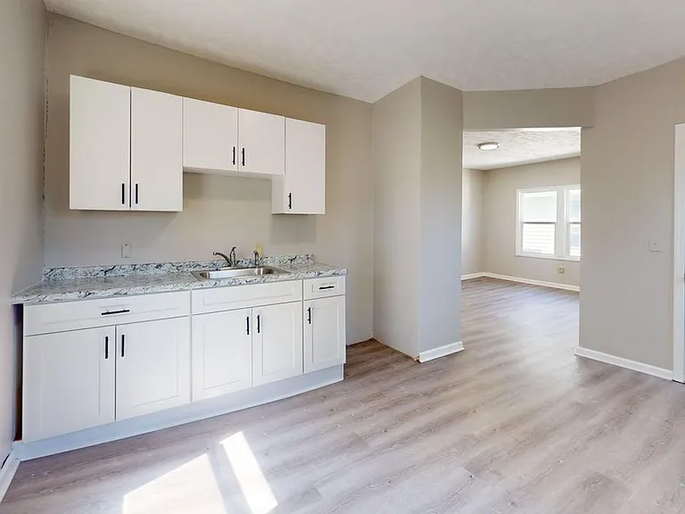 877 Rudyard Rd — Photo 1