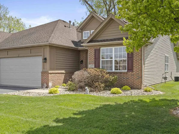1277 Poppyfield Pl, Schererville, IN 46375