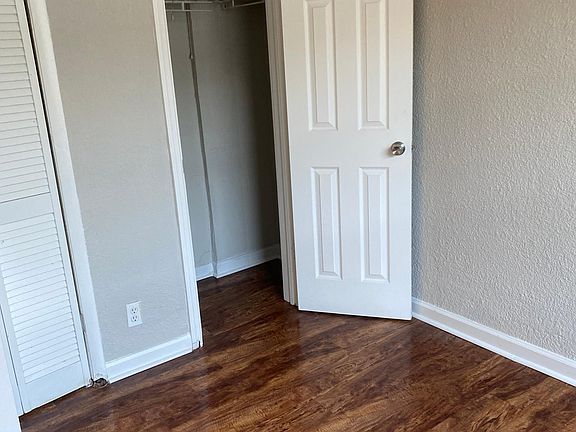 4th image of 1813 W 6th St APT 1