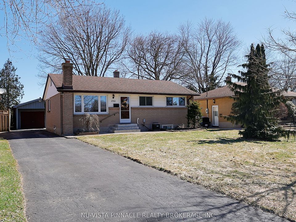 1st image of 1911 Crystal Cres