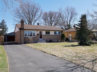 1911 Crystal Cres, London, ON N5V 1H5