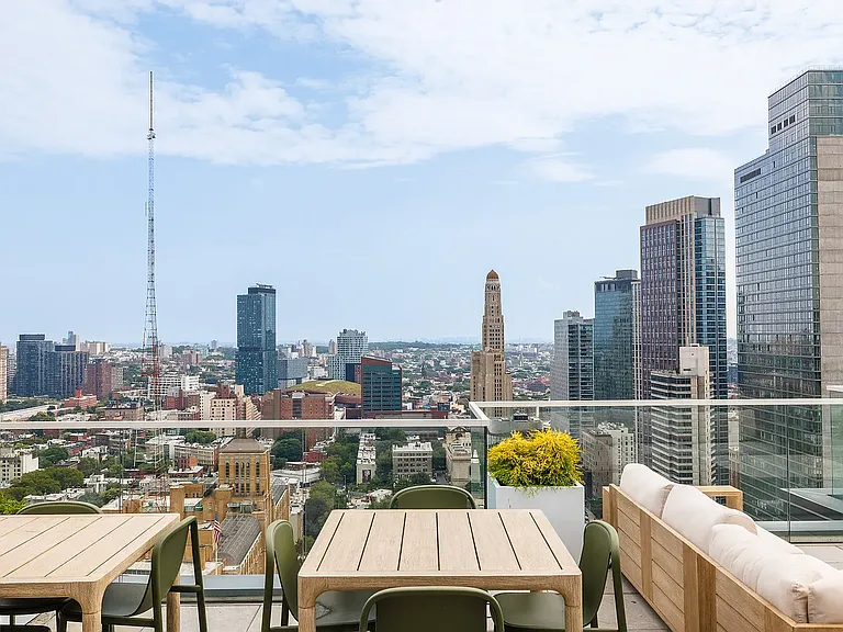 240 Willoughby St #12Q — Photo 45