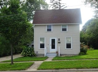 323 Pine St, Stoughton, WI 53589