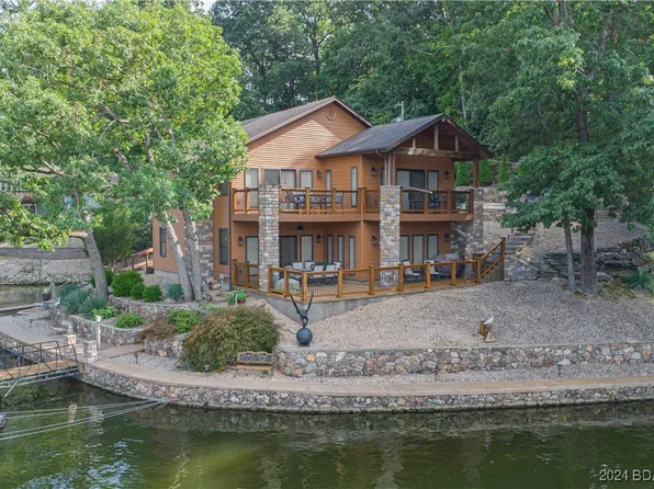 155 Raymond Dr, Sunrise Beach, MO 65079