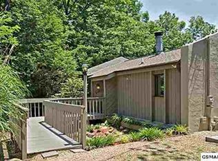 830 Chalet Village Blvd, Gatlinburg, TN 37738