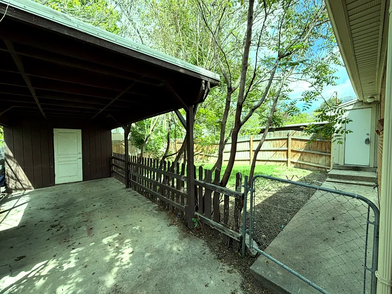 2143 E Lambourne Ave — Photo 15