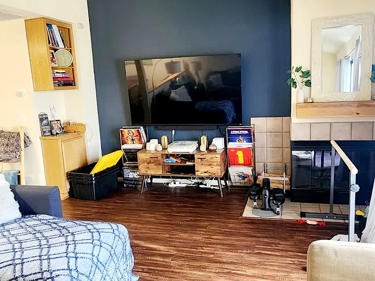 830 N Juanita Ave #4 — Photo 6