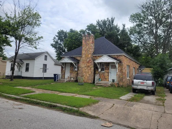28 & 30 B St NE, Miami, OK 74354