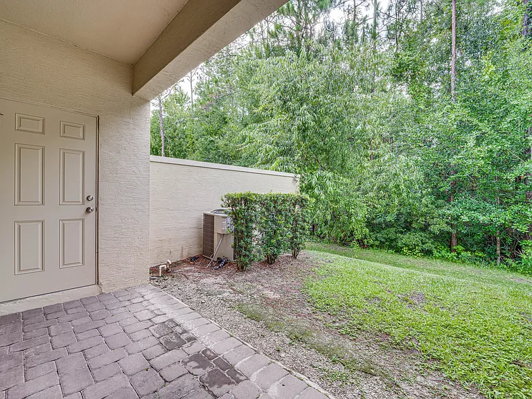 8131 Roseville Blvd — Photo 19
