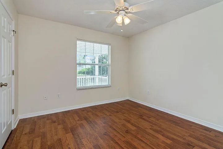 168 Cabana Way — Photo 8