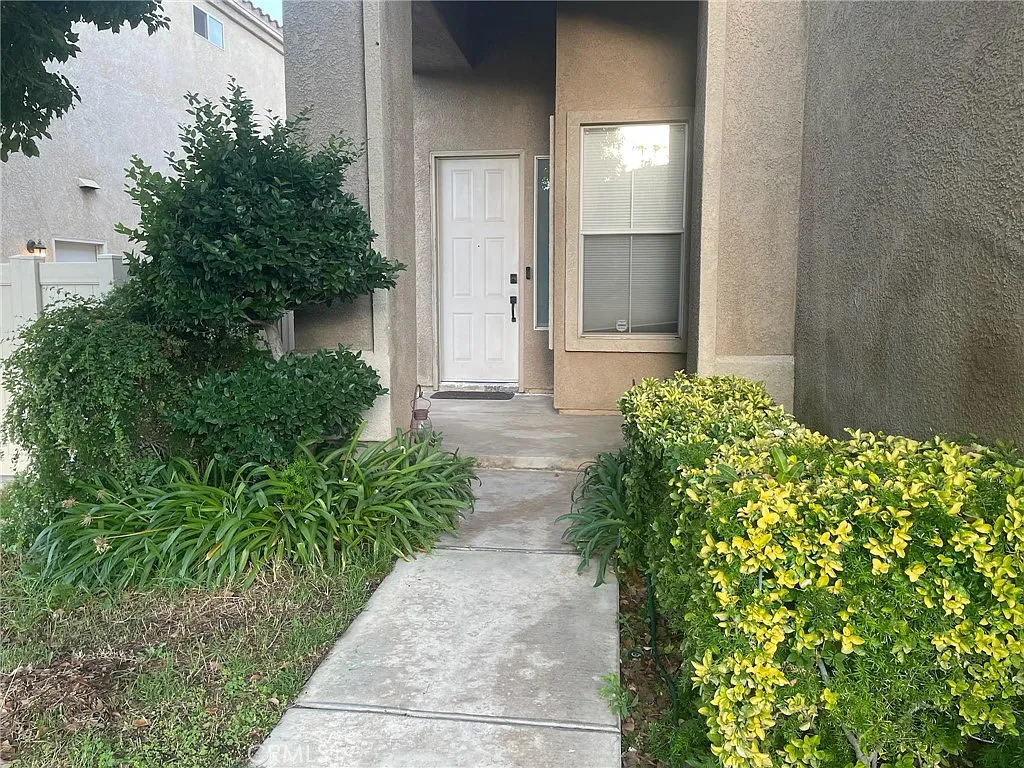 Building Photo - 1045 La Marillo Cir
