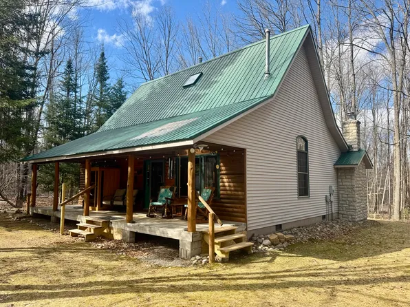 1911 Woodland Trl, Barton City, MI 48705