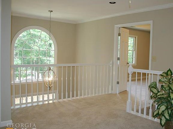2nd image of 204 Savannah Walk