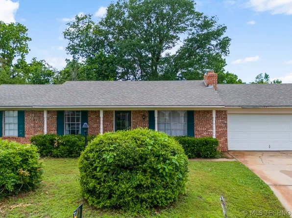 1604 Ledbetter Dr, Sand Springs, OK 74063