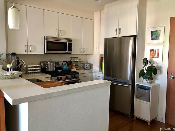 3rd image of 555 Bartlett St APT 214