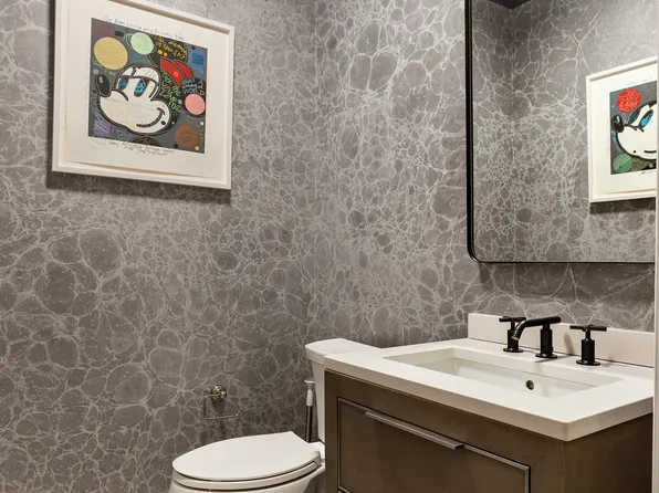 160 West 12th Street image 12 of 20