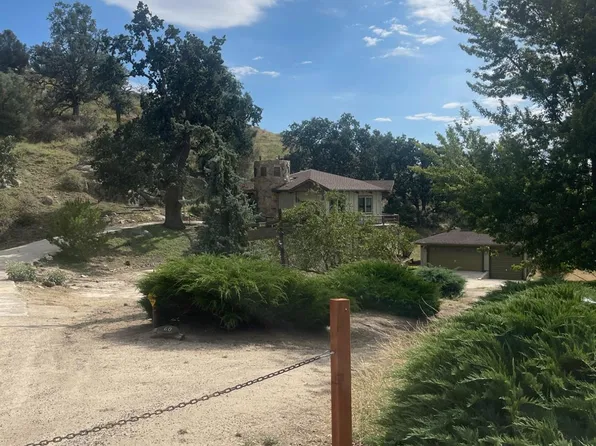 27600 Bear Valley Rd, Tehachapi, CA 93561