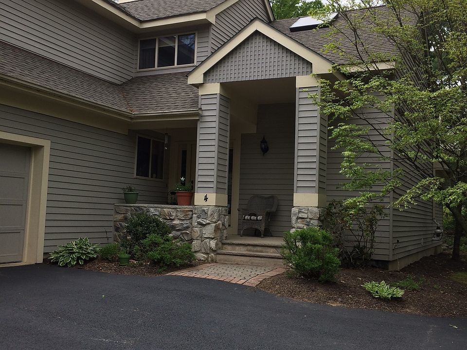 1st image of 4 Tannery Hill Dr