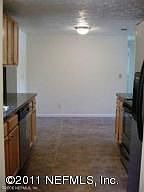 3rd image of 552 Blairmore Blvd W