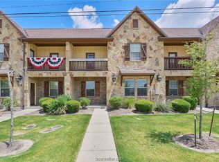 305 Deacon Dr W, College Station, TX 77845