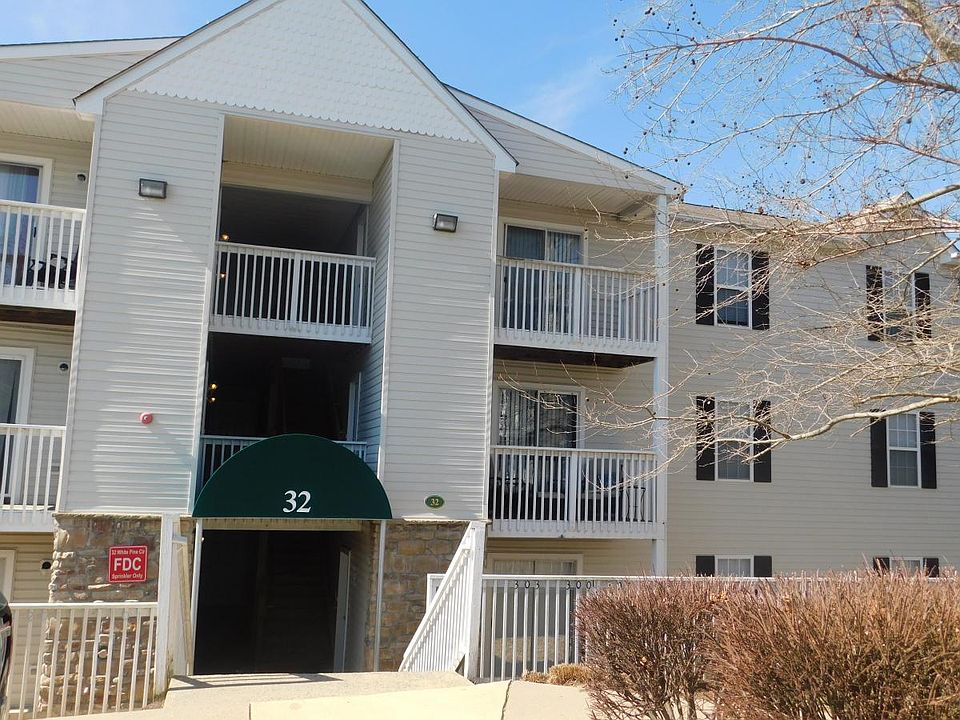 1st image of 32 White Pine Cir APT 203
