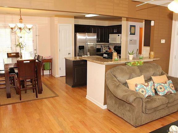 3rd image of 4438 Cochran Farm Ln #1