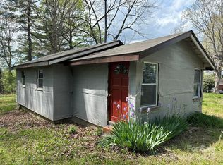 54 Maxwell Dr, Hendersonville, NC 28791