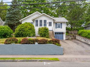 591 Webster St, Needham, MA 02494