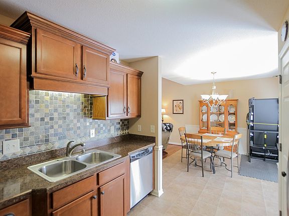 5th image of 1020 Ishee Dr
