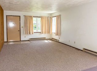 534 Southridge Dr, New London, WI 54961