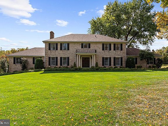 5th image of 1207 Towlston Rd