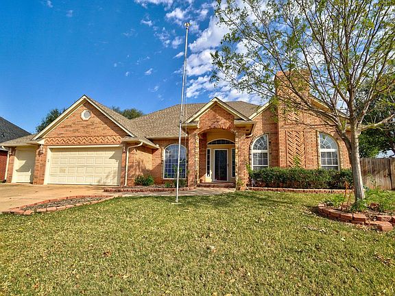 3rd image of 15604 Shadow Mountain Dr