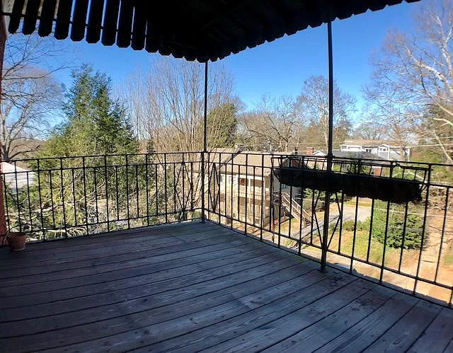 1215 Virginia Ave NE #5 — Photo 4
