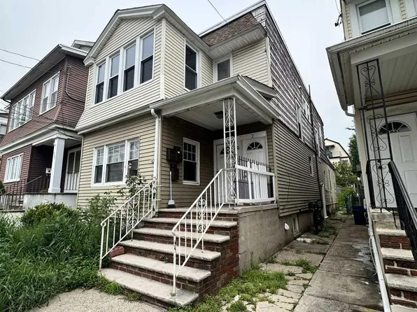 221 Devon St, Kearny, NJ 07032