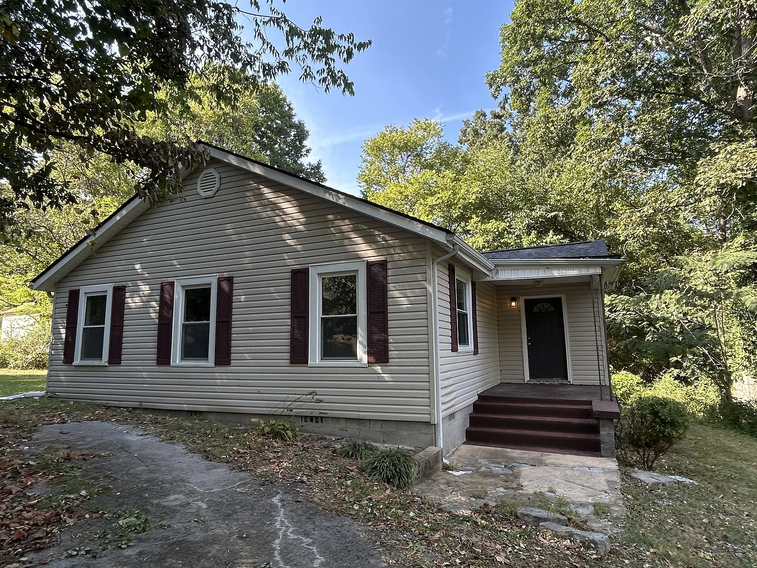 3 bed, 1160 sqft, $1,750 — Photo 1
