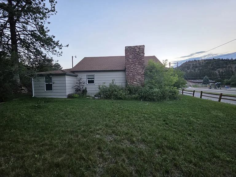 9 Clancy Creek Rd — Photo 3