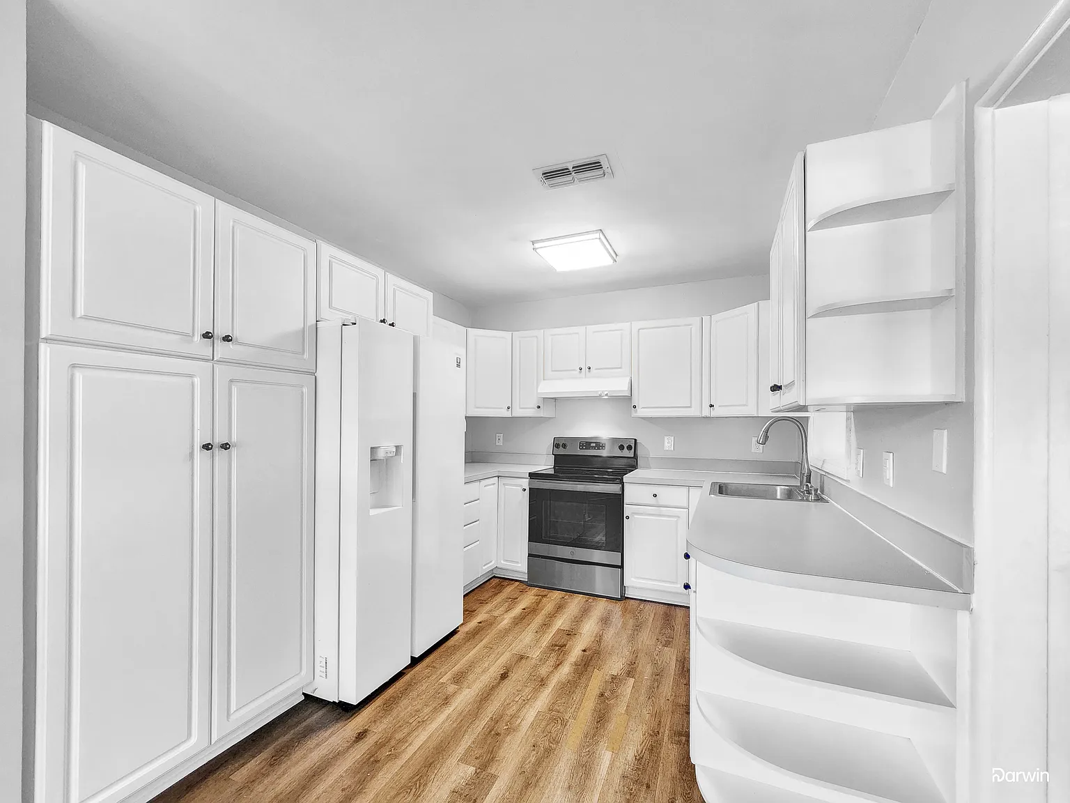 3 bed, 2.0 bath, 1552 sqft, $2,145 — Photo 2