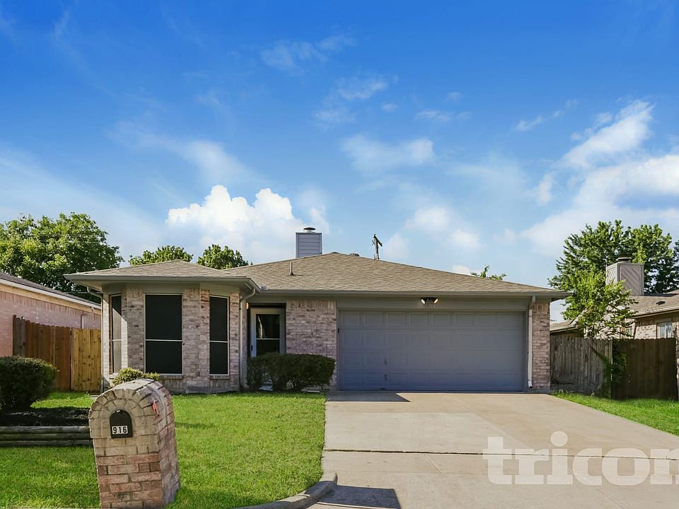 1st image of 916 Ashmount Ln
