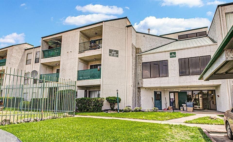 1st image of 2826 S Bartell Dr APT 35