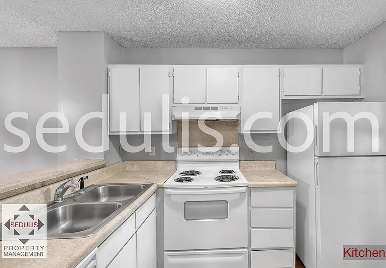 801 Temple Rd #A — Photo 13