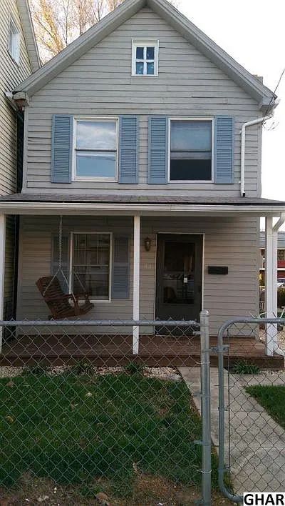44 W Locust St photo 1