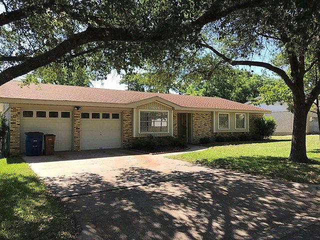 1st image of 11603 N Oaks Dr