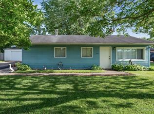 34W791 N James Dr, St Charles, IL