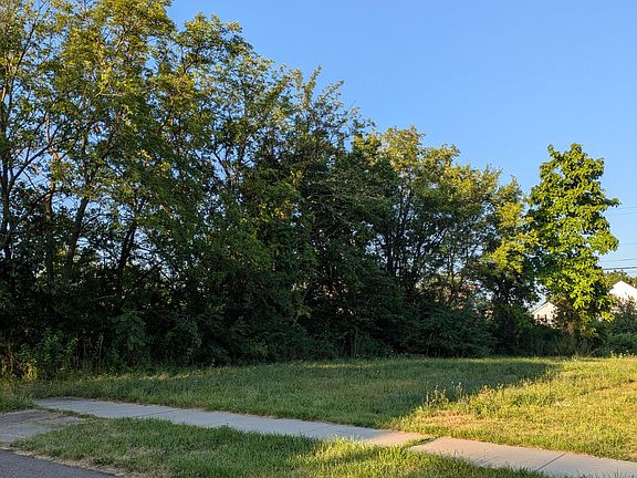 2nd image of 3973 16th St