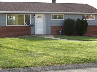 914 Lindsay Rd, Carnegie, PA 15106