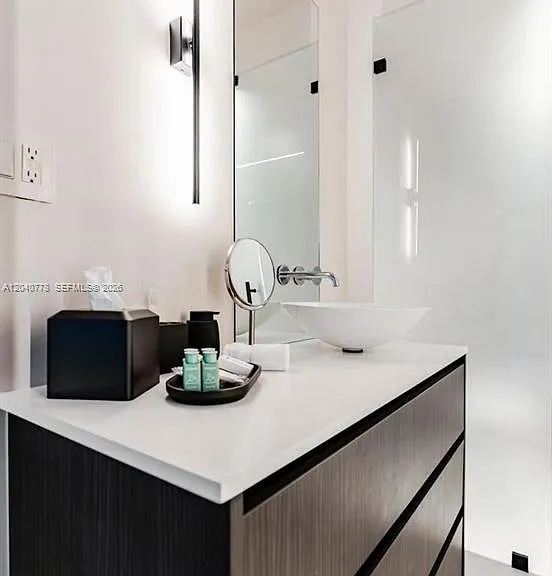 6820 Indian Creek Dr #6C — Photo 12